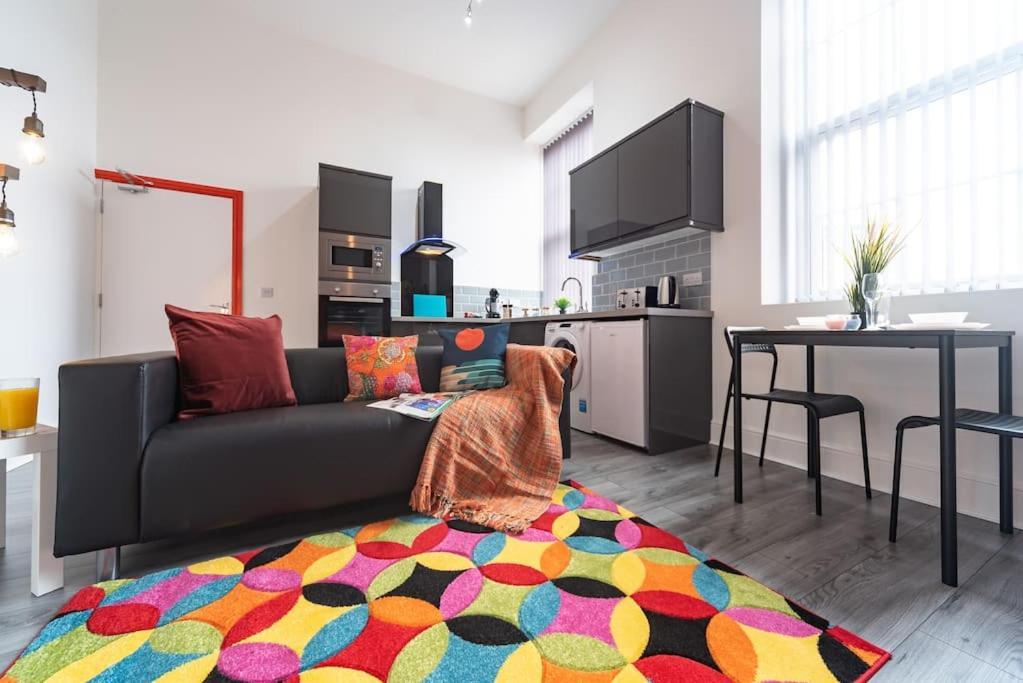 Jesouth Refreshing 1 Bedrm Condo Roomy Comfy Posh Kingston upon Hull Kültér fotó